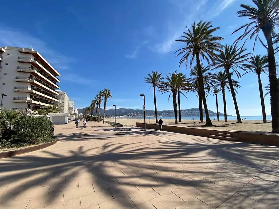 Appartement Apartamentos Aquarium - 41 - Terraza 45 M2 Al Lado Playa Roses Spanje